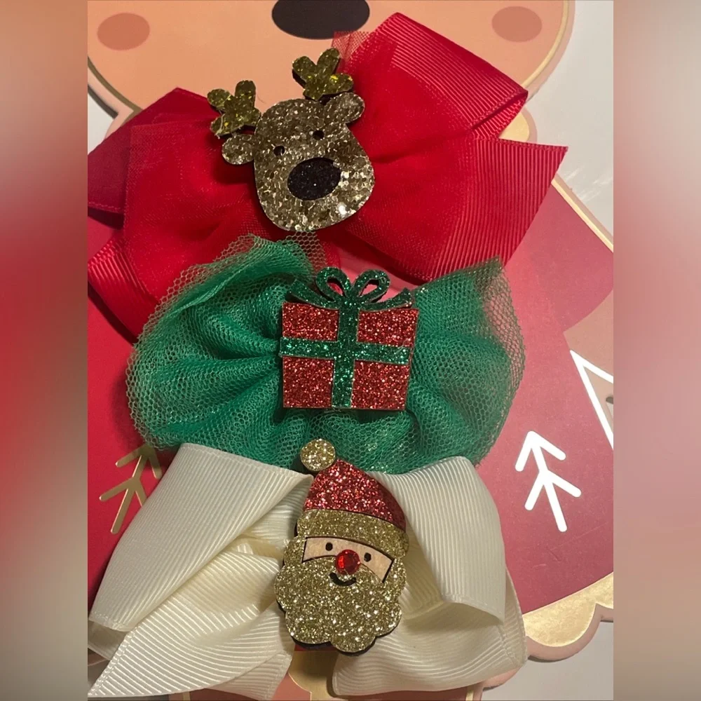 Set Of 5 Girls Christmas Hair Bow Clips. New